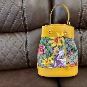 GUCCI
Ophidia Flora Small GG Canvas Bucket Bag Yellow